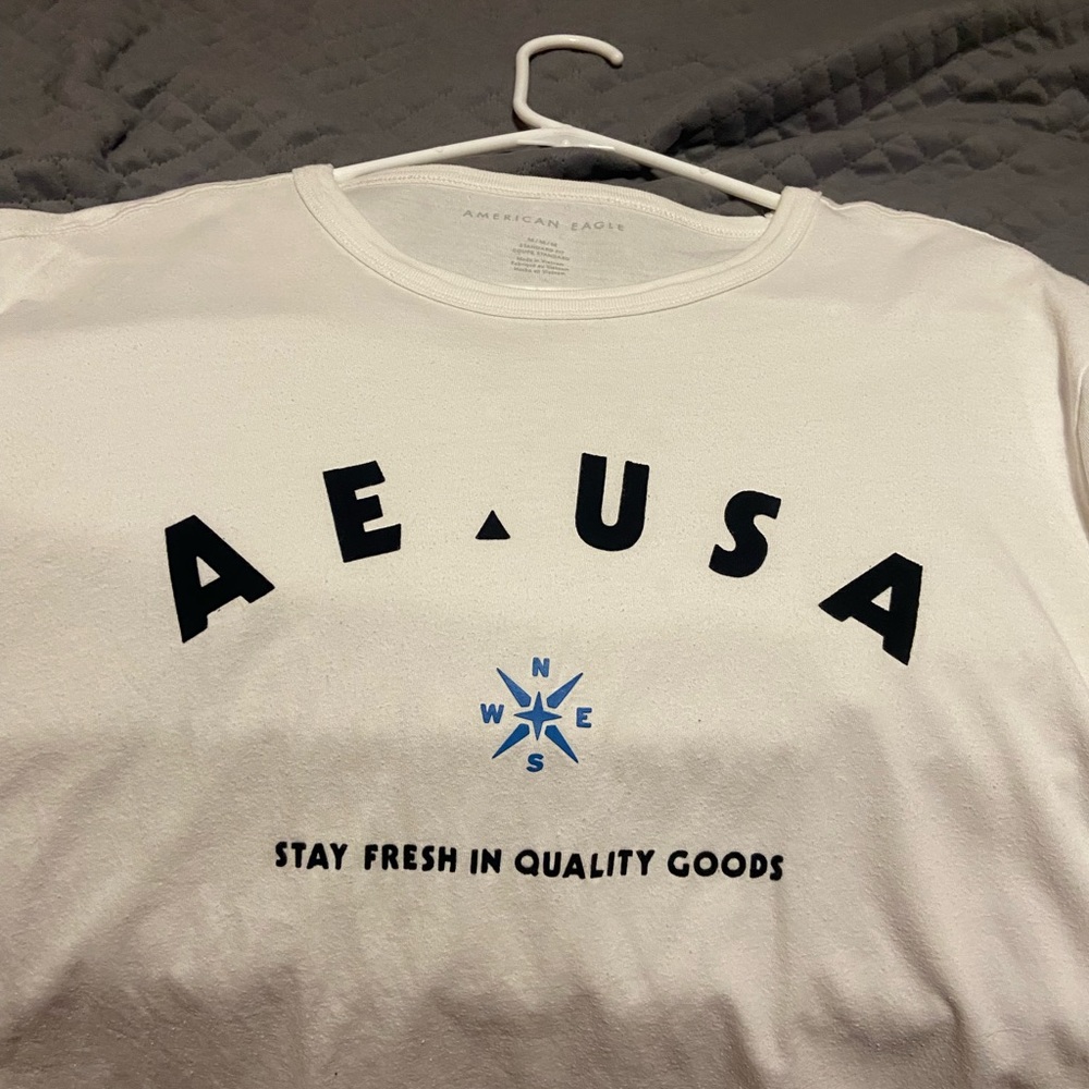 White American eagle shirt